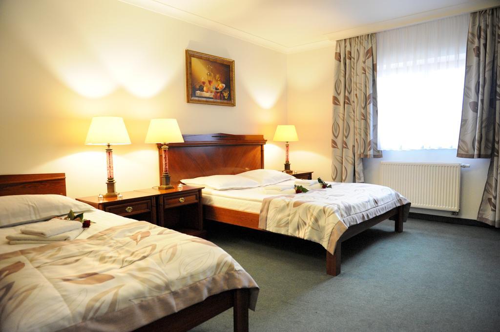 Hotel Czardasz Koziegłowy Chambre photo