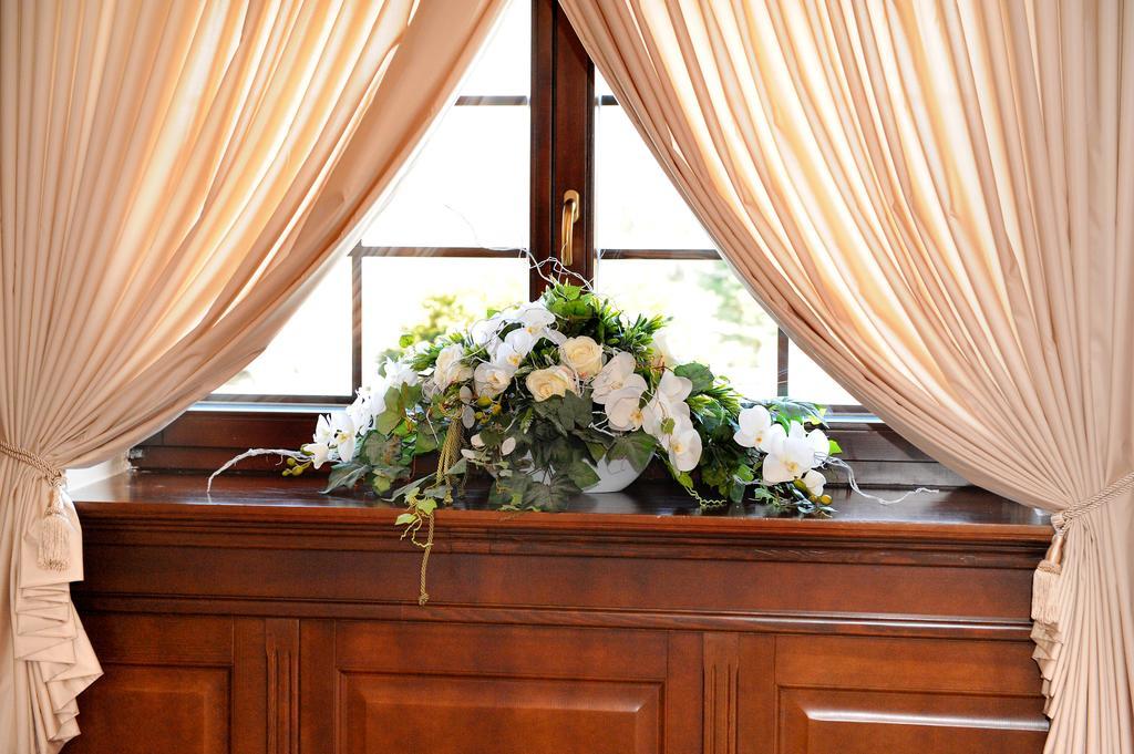 Hotel Czardasz Koziegłowy Extérieur photo