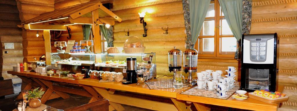 Hotel Czardasz Koziegłowy Extérieur photo