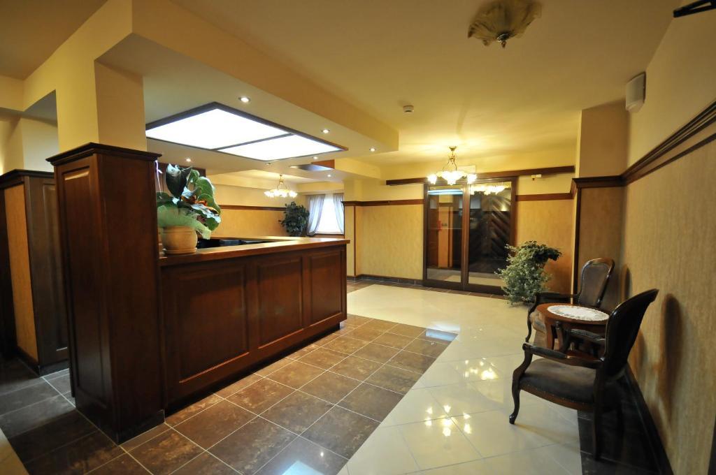 Hotel Czardasz Koziegłowy Extérieur photo